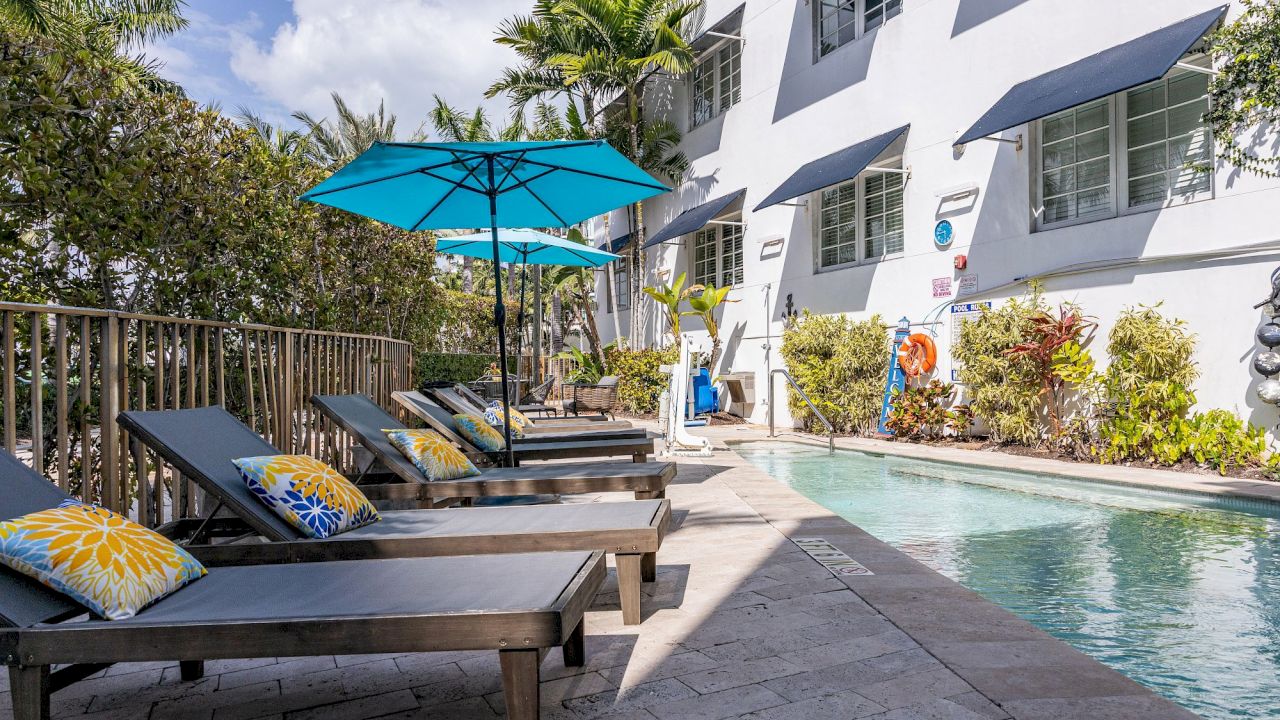 Oceanside Hotel + Suites — photo 4